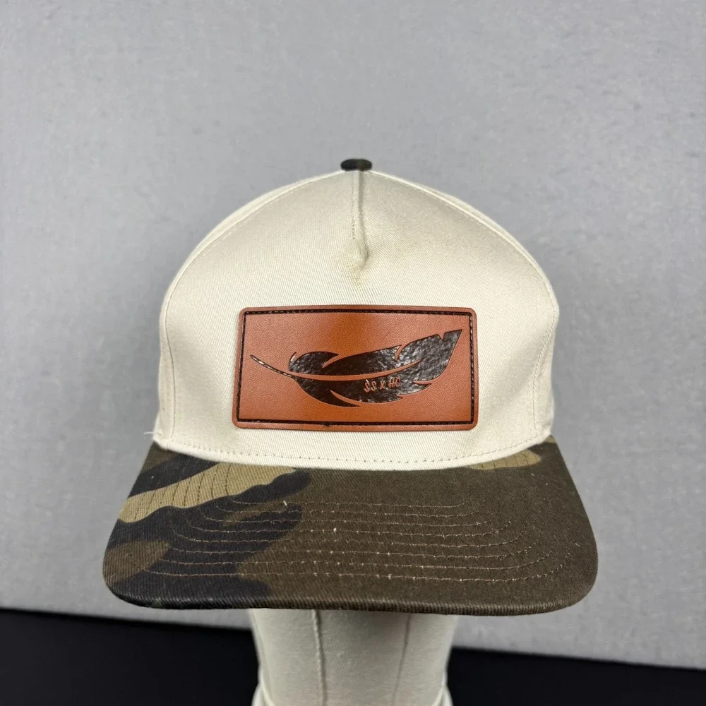 Southern String‎ Hat Co. Camo Snapback Hat Leather Feather Patch Limited Edition